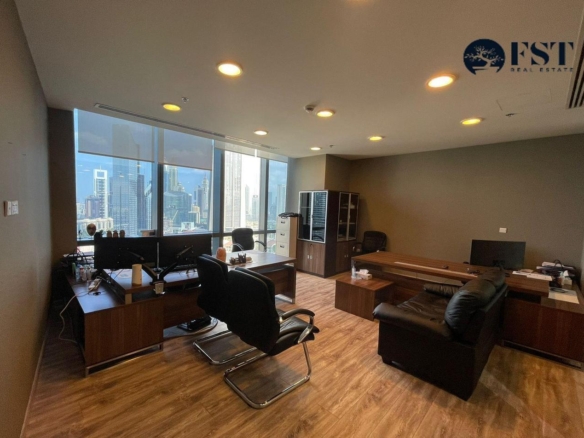 Fully Fitted Office with 08 Car Parking